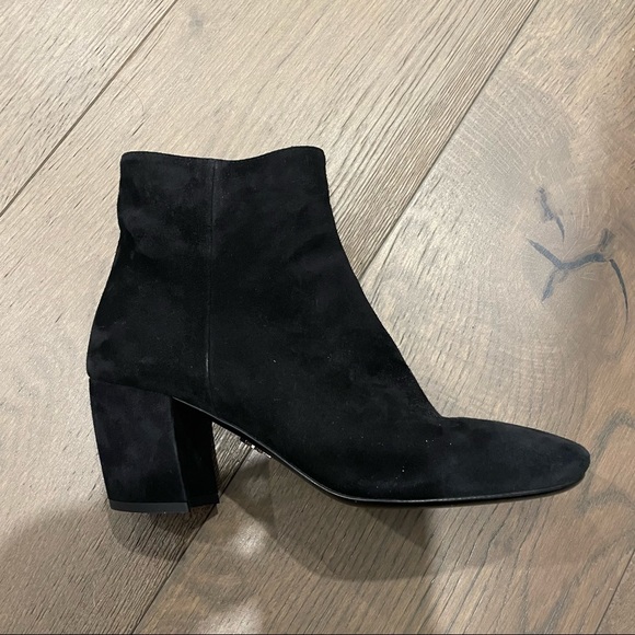 PRADA Booties Black Suede Brand New size 35 but fits a 36 - Picture 2 of 4